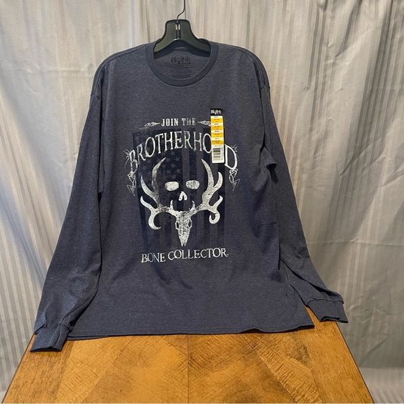 Blue Long Sleeve Tee with Skull Graphic Design - Picture 1 of 9